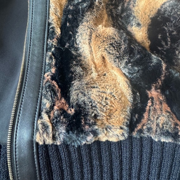 ST. JOHN Leather Trimmed Faux Fur Luxury Knit Jacket Black Tan Size Small - Picture 3 of 15
